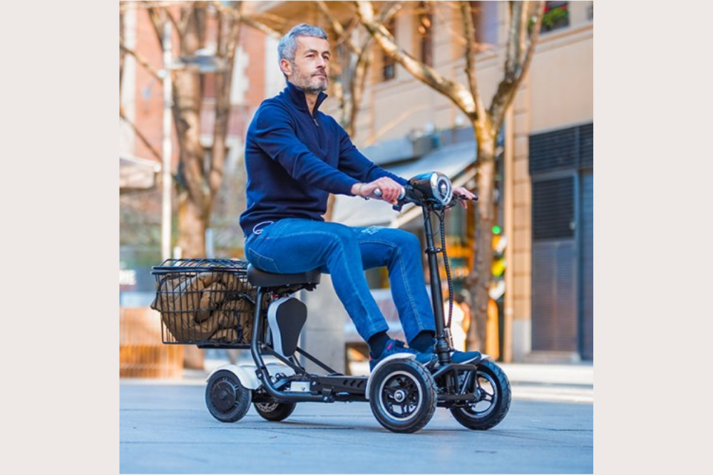 Best Lightweight Folding Scooters for Travel & Daily Use